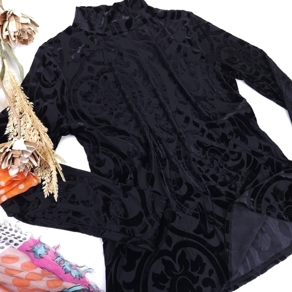 Ginger G Sheer Black With Velour Textured Design Mock Turtle Neck Top Sz L - Picture 4 of 9